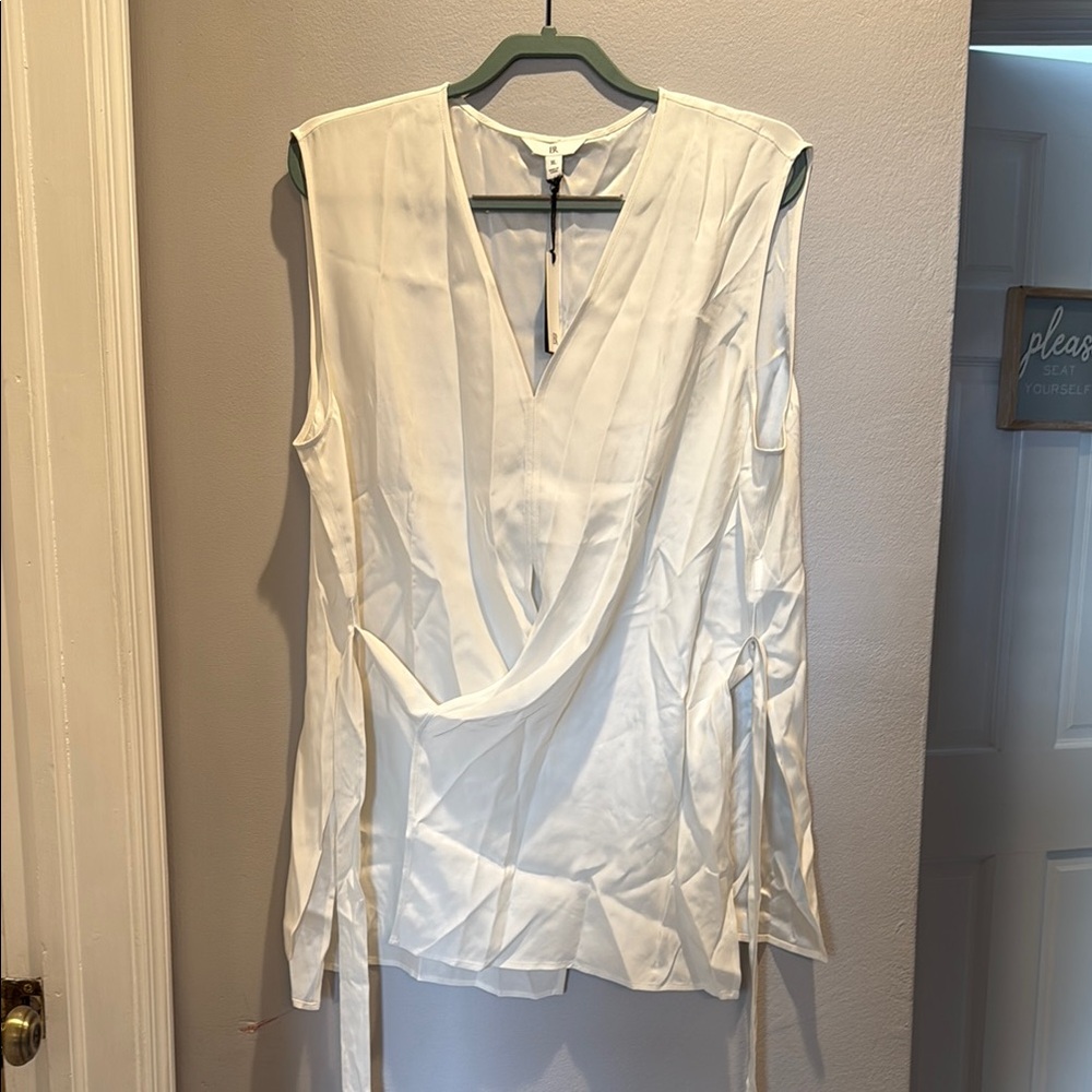 Banana Republic Ivory V-Neck Blouse